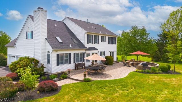 44 Titus Rd, Montgomery Twp., NJ 08558