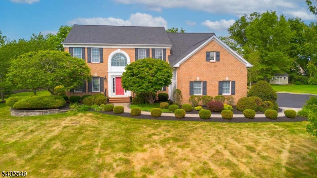 44 Titus Rd, Montgomery Twp., NJ 08558
