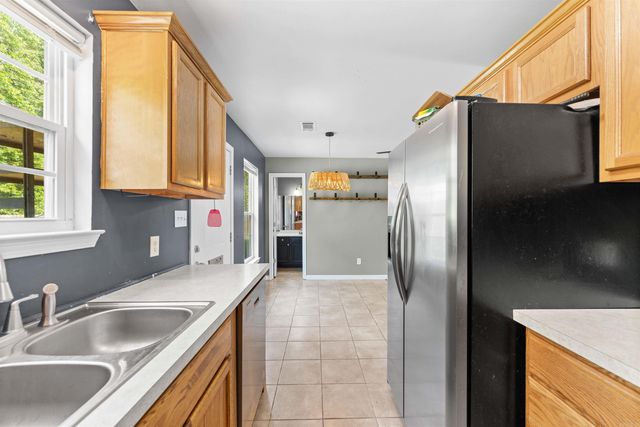 205 Glenn Oaks Drive, Benton, AR 72015