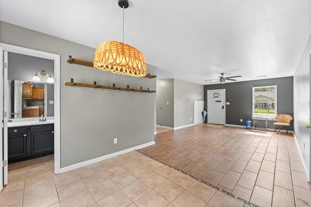 205 Glenn Oaks Drive, Benton, AR 72015