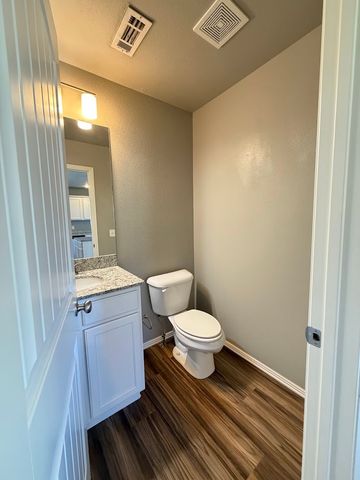 2787 W Blackstone, Fayetteville, AR 72704