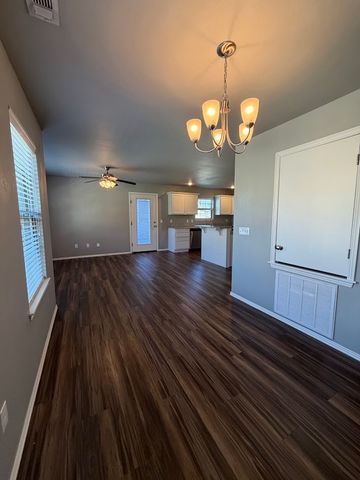 2787 W Blackstone, Fayetteville, AR 72704