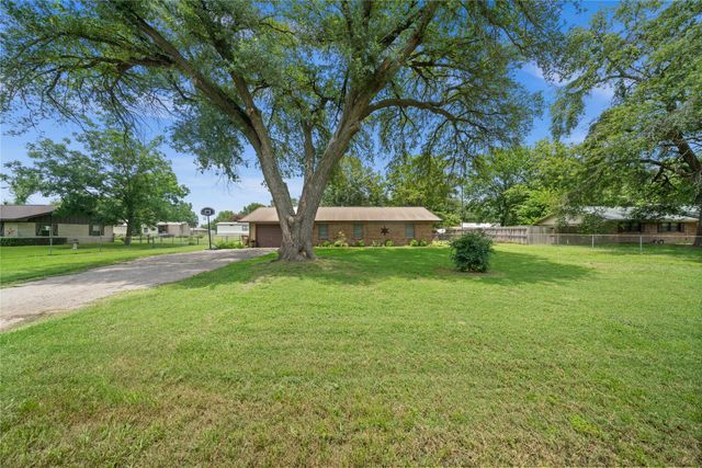 6753 Murphy Street, Murchison, TX 75778