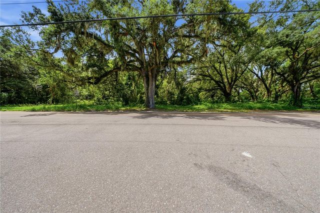 11211 CLAY PIT ROAD, Seffner, FL 33584