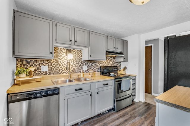 518 Concord Court, Fishers, IN 46038