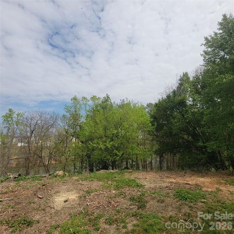230 Walnut Street, Belmont, NC 28012