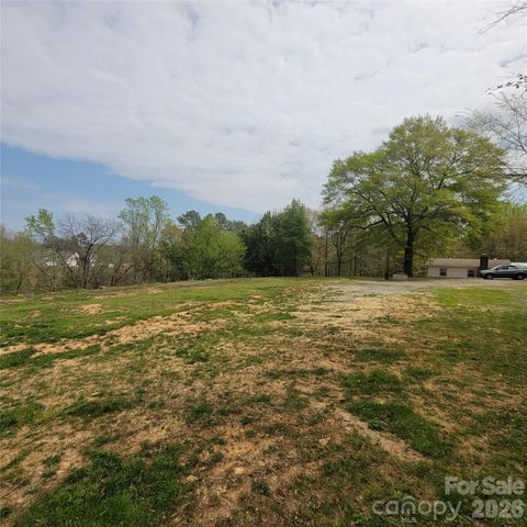 230 Walnut Street, Belmont, NC 28012