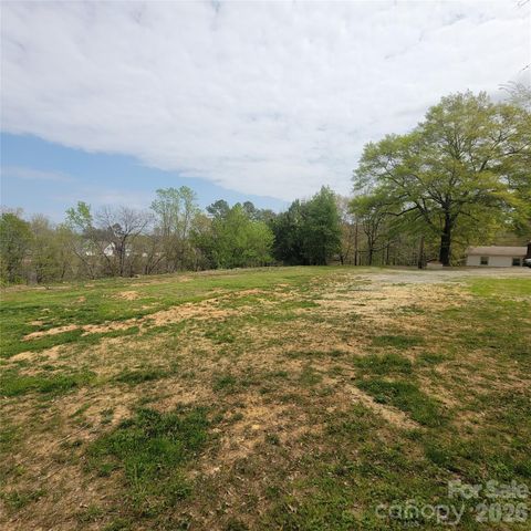 230 Walnut Street, Belmont, NC 28012