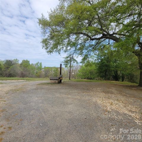 230 Walnut Street, Belmont, NC 28012