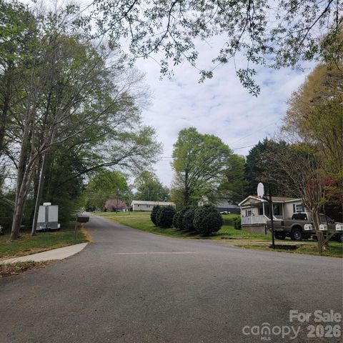 230 Walnut Street, Belmont, NC 28012