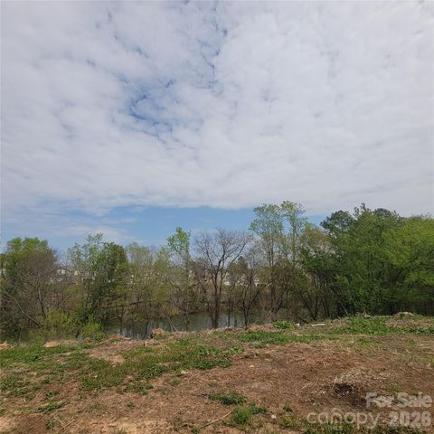 230 Walnut Street, Belmont, NC 28012