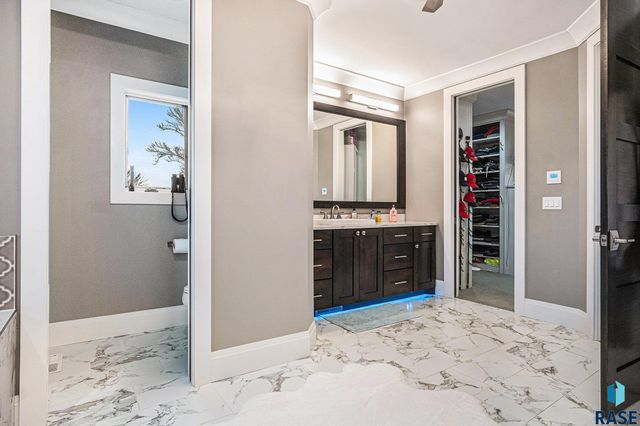 8800 N Kiwanis Ave Avenue, Sioux Falls, SD 57107