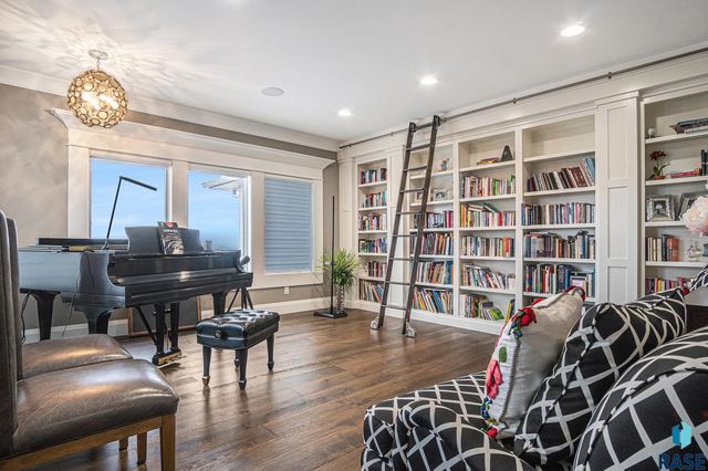 8800 N Kiwanis Ave Avenue, Sioux Falls, SD 57107