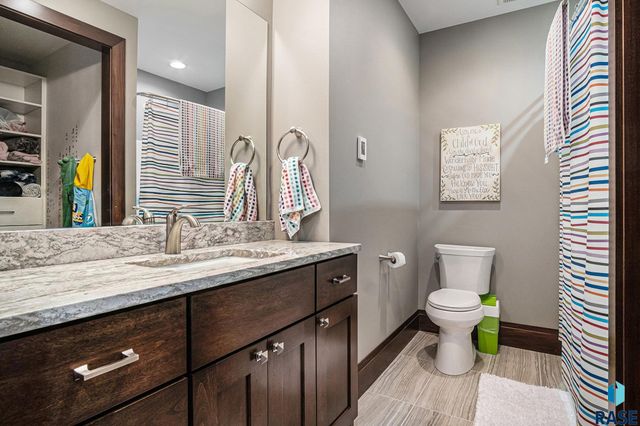 8800 N Kiwanis Ave Avenue, Sioux Falls, SD 57107