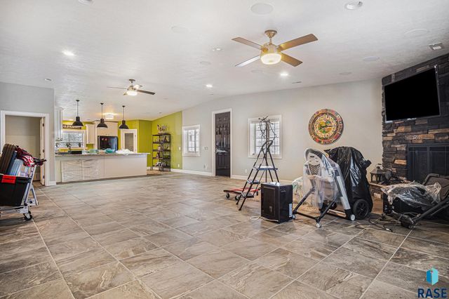 8800 N Kiwanis Ave Avenue, Sioux Falls, SD 57107