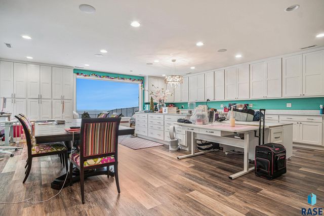 8800 N Kiwanis Ave Avenue, Sioux Falls, SD 57107