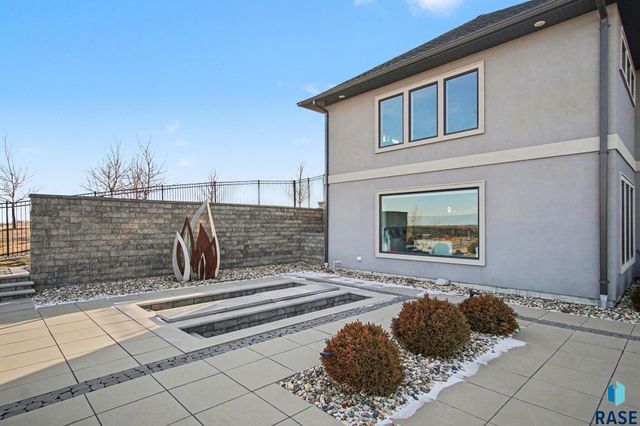 8800 N Kiwanis Ave Avenue, Sioux Falls, SD 57107