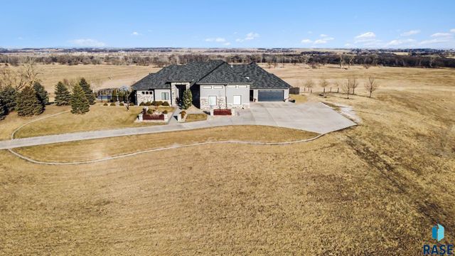 8800 N Kiwanis Ave Avenue, Sioux Falls, SD 57107