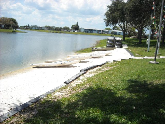 358 Chatham R, West Palm Beach, FL 33417