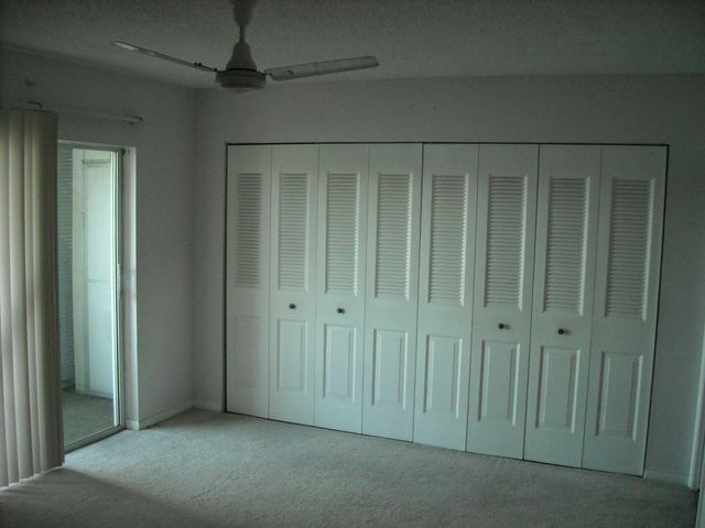 358 Chatham R, West Palm Beach, FL 33417