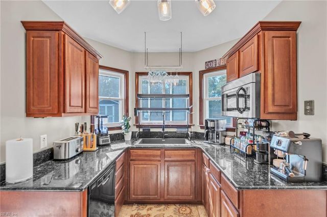 1449 Eddystone DR, Virginia Beach, VA 23464