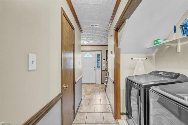 1449 Eddystone DR, Virginia Beach, VA 23464