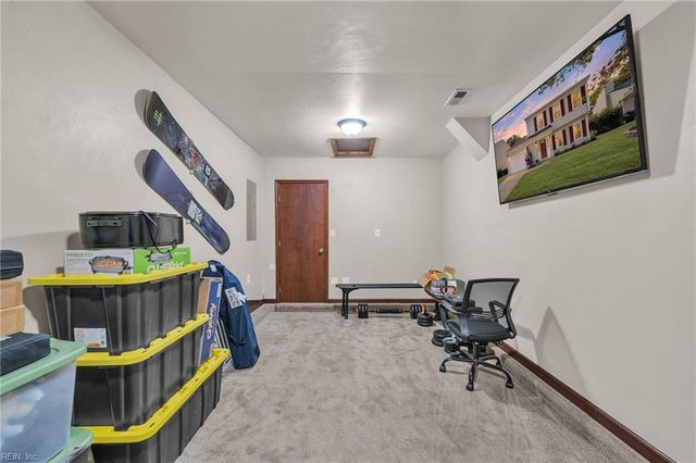 1449 Eddystone DR, Virginia Beach, VA 23464