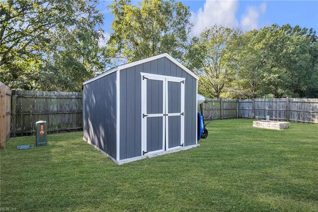 1449 Eddystone DR, Virginia Beach, VA 23464