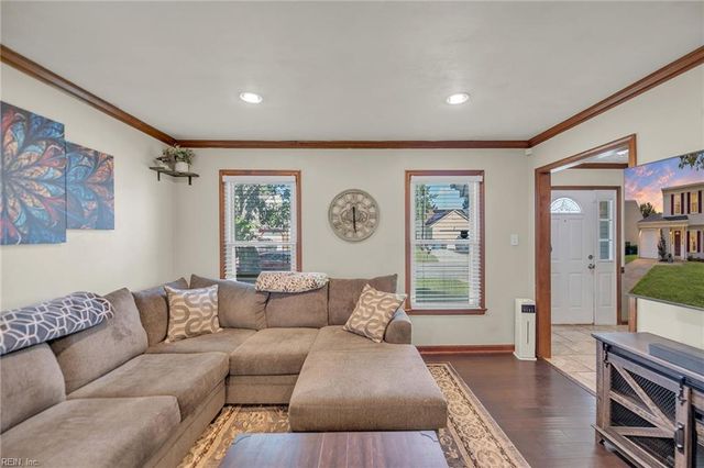 1449 Eddystone DR, Virginia Beach, VA 23464
