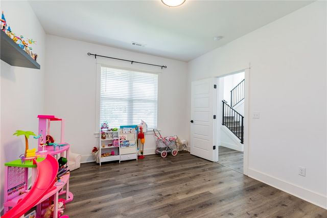 402 Shady Oak Circle, Cave Springs, AR 72718