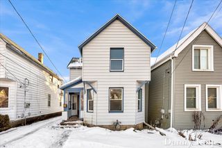 1036 Logan Street, Grand Rapids, MI 49506