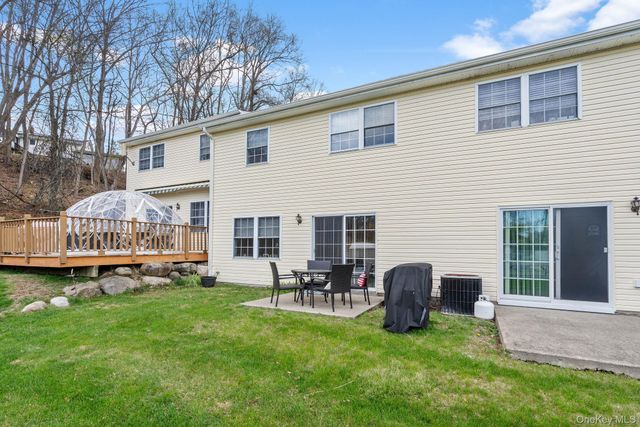 33 Pond Hill Lane, Walden, NY 12586