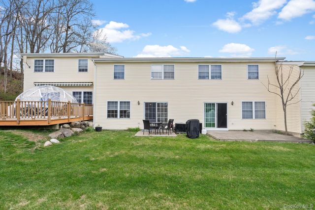 33 Pond Hill Lane, Walden, NY 12586