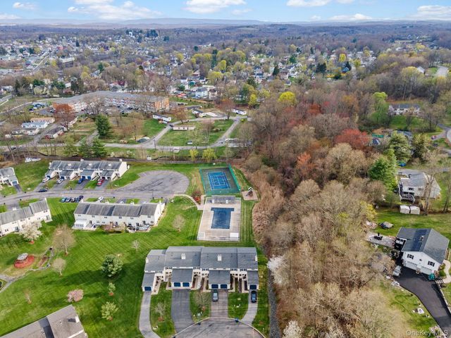 33 Pond Hill Lane, Walden, NY 12586