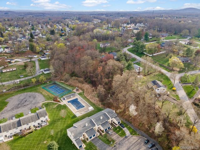 33 Pond Hill Lane, Walden, NY 12586