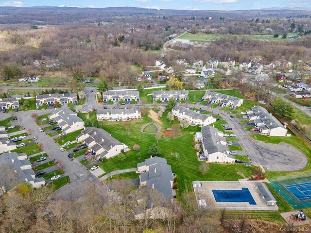 33 Pond Hill Lane, Walden, NY 12586