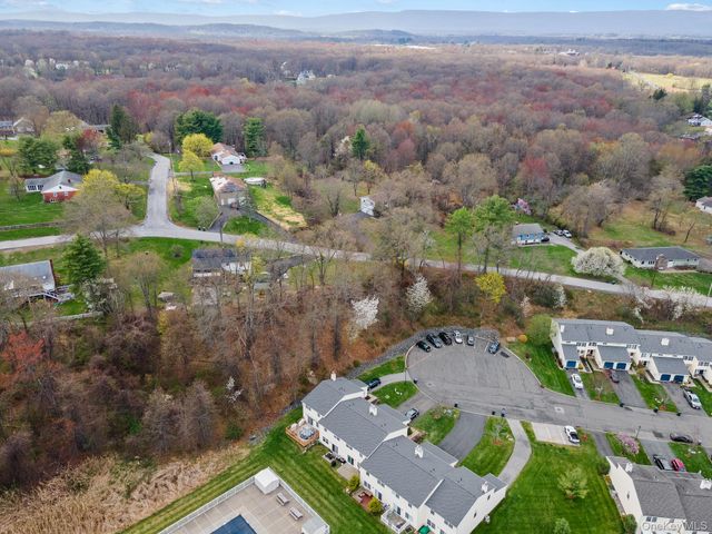 33 Pond Hill Lane, Walden, NY 12586