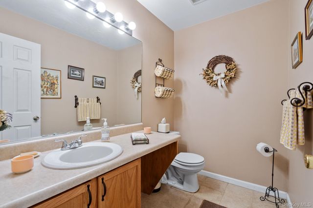 33 Pond Hill Lane, Walden, NY 12586