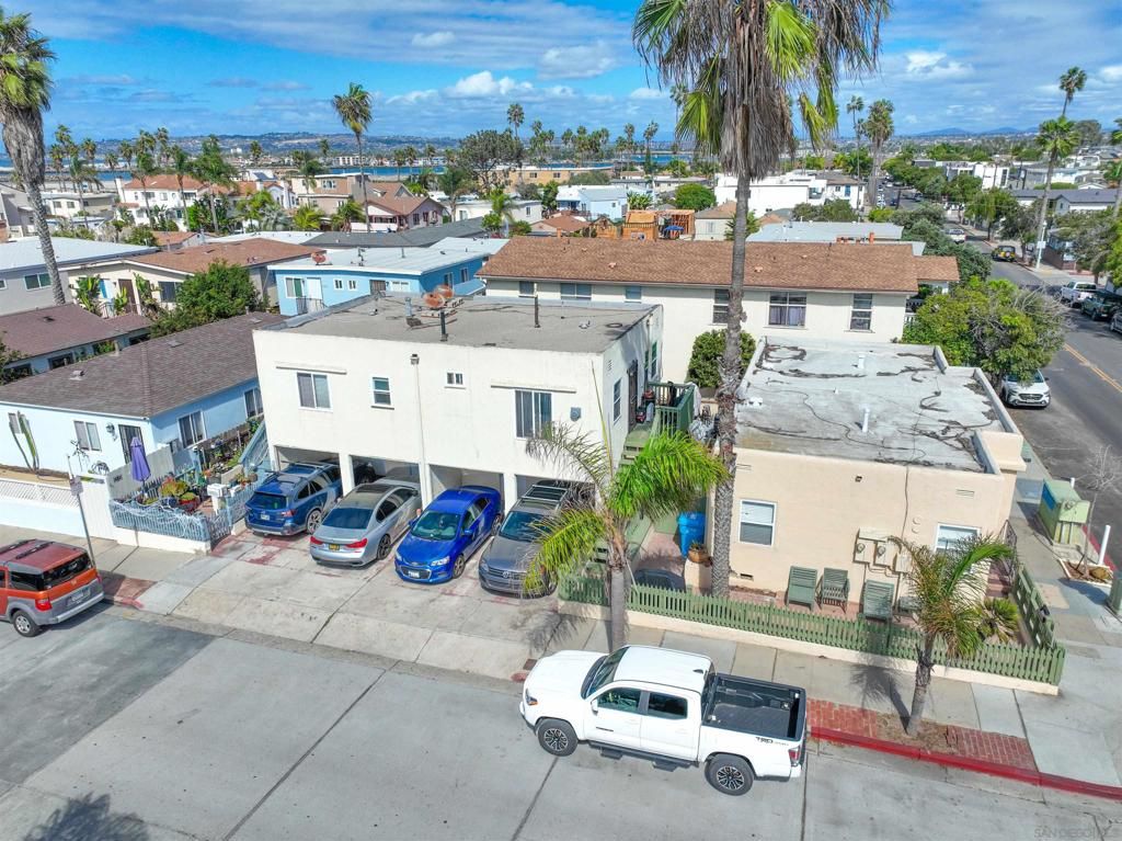 2104 06 Abbott St., San Diego, CA 92107 — photo 2