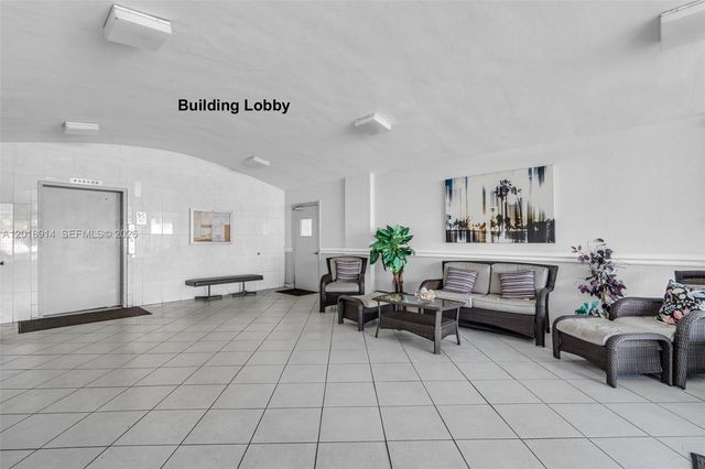 1720 Jefferson St 306, Hollywood, FL 33020