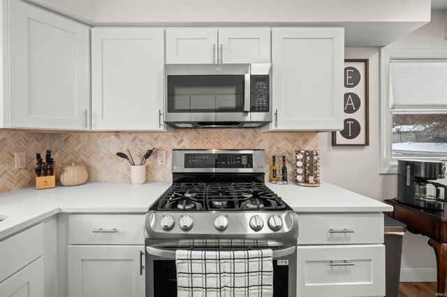 52191 Carriage Hills Drive, South Bend, IN 46635