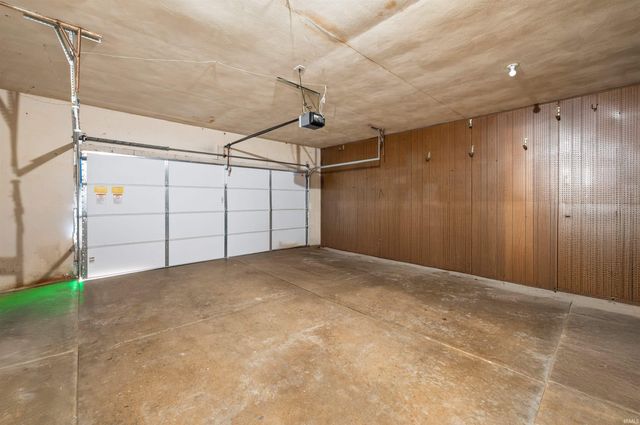 52191 Carriage Hills Drive, South Bend, IN 46635