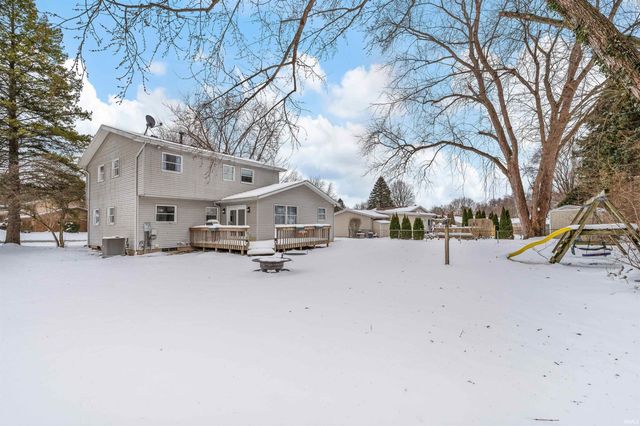 52191 Carriage Hills Drive, South Bend, IN 46635