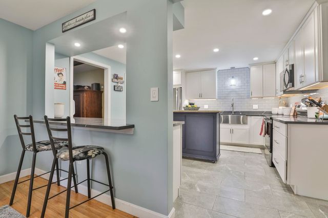 9 Candy Lane, Merrimack, NH 03054