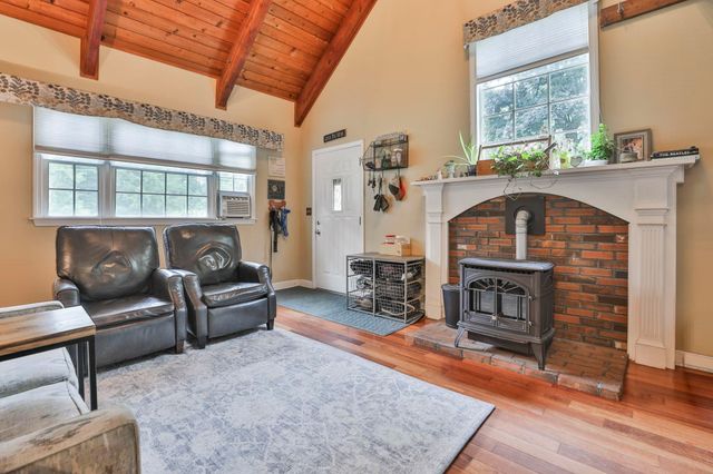 9 Candy Lane, Merrimack, NH 03054