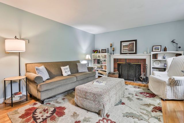 9 Candy Lane, Merrimack, NH 03054