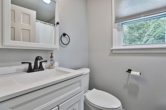 9 Candy Lane, Merrimack, NH 03054