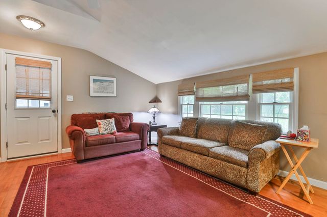 9 Candy Lane, Merrimack, NH 03054
