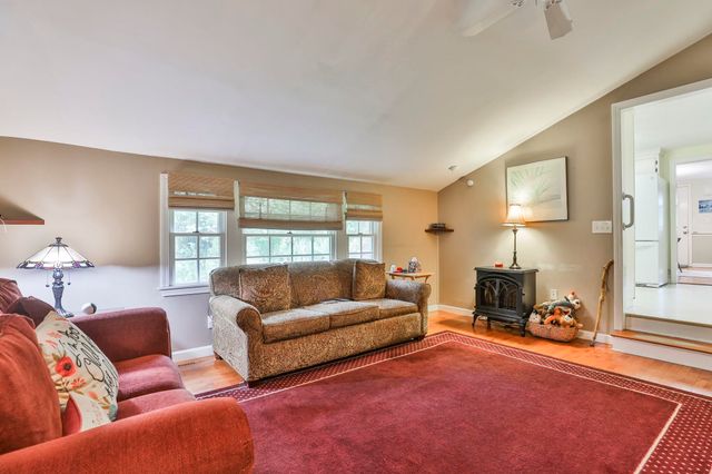 9 Candy Lane, Merrimack, NH 03054