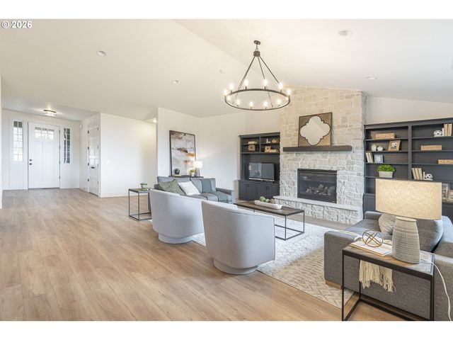 12655 Ne GREENLEAF Dr, Newberg, OR 97132